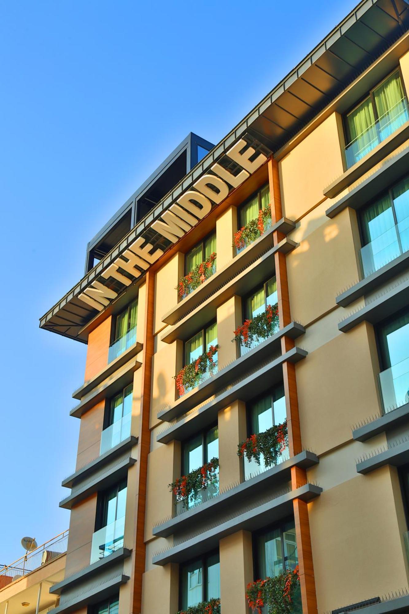 In The Middle Hotel Antalya Exterior photo